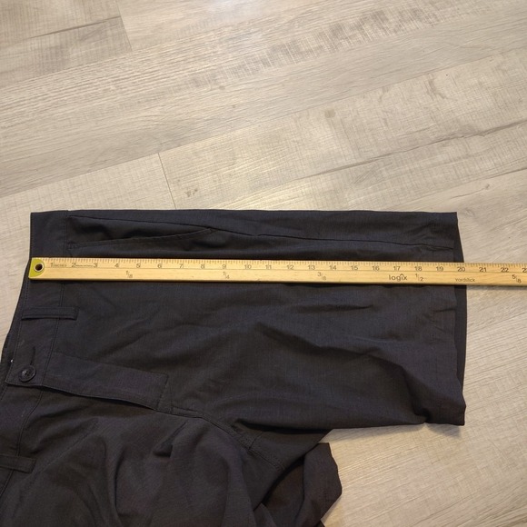 Travis Mathew Tri-Blend Performance Stretch Golf Shorts  Mens 30 Black - Picture 7 of 8